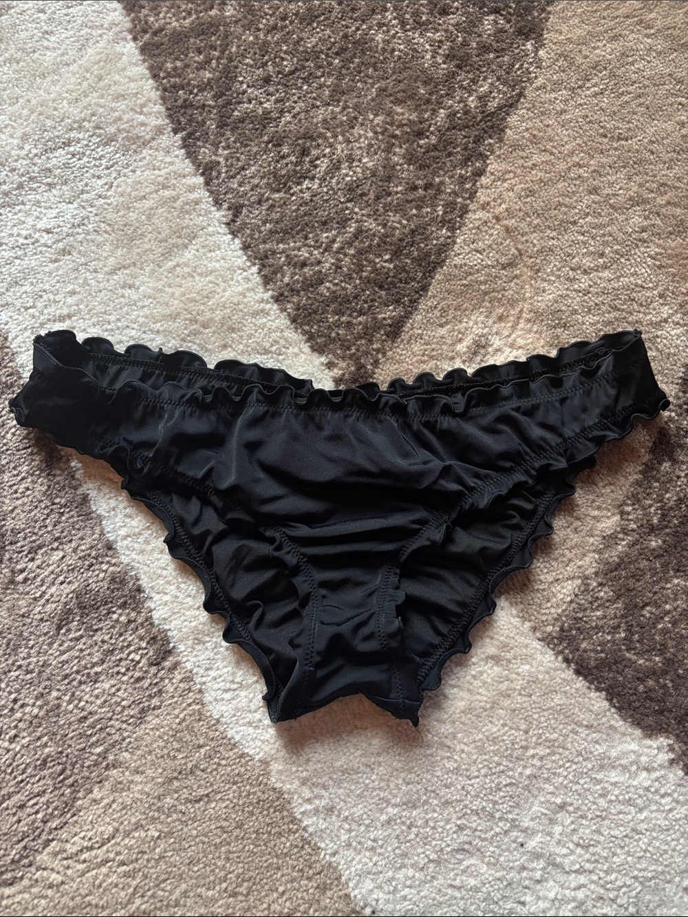 Shade & Shore Black Ruffle Bikini Bottoms